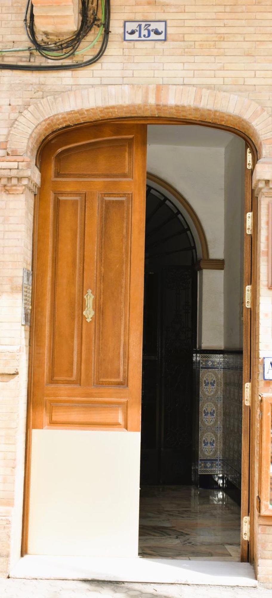 Апартаменты Puerta Carmona Севилья Экстерьер фото